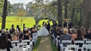Couple getting married at one of the best small wedding venues in Iowa