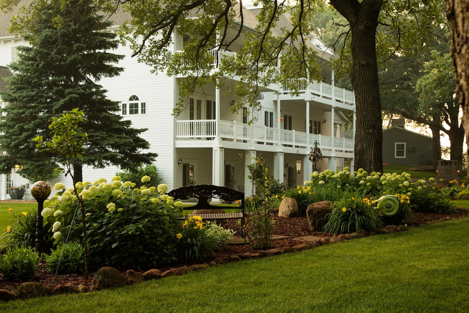 After exploring the best lakes in Iowa, our boutique hotel is one of the best places to retreat